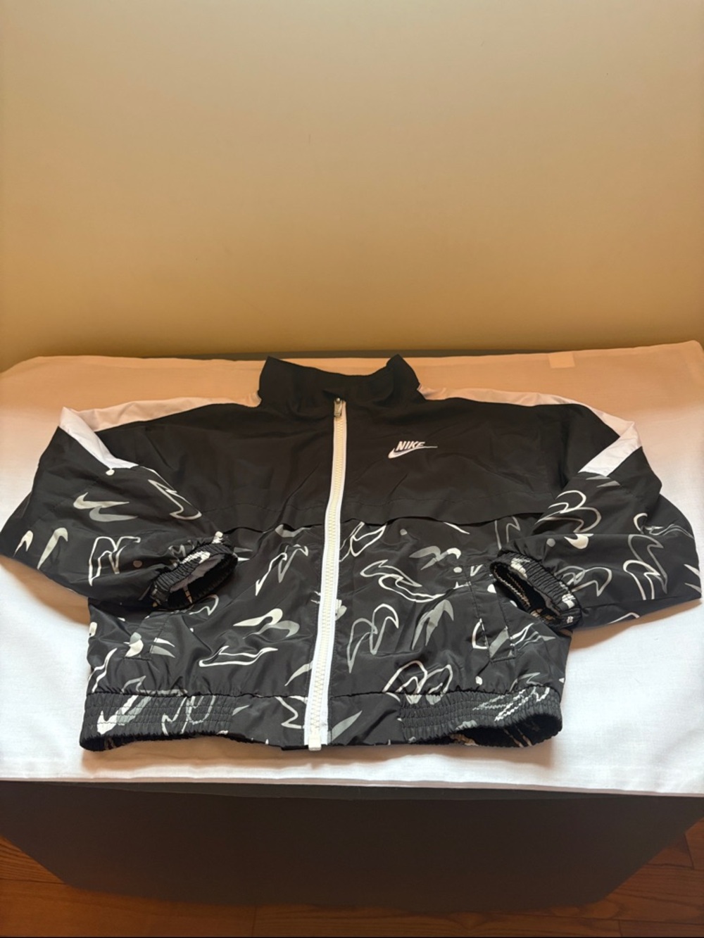 Nike Kids Black and White Graphic Windbreaker Jacket